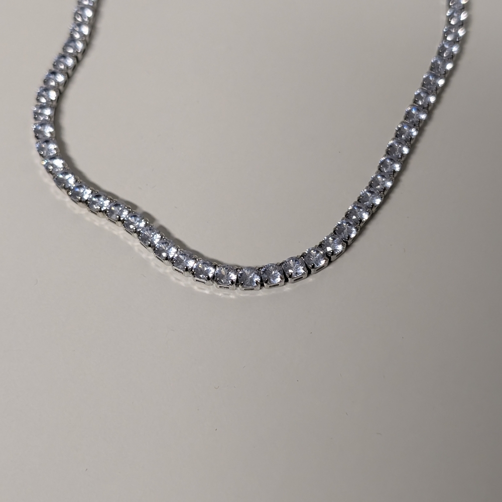 Elegant Silver Crystal Tennis Necklace - White - Picture 3 of 3
